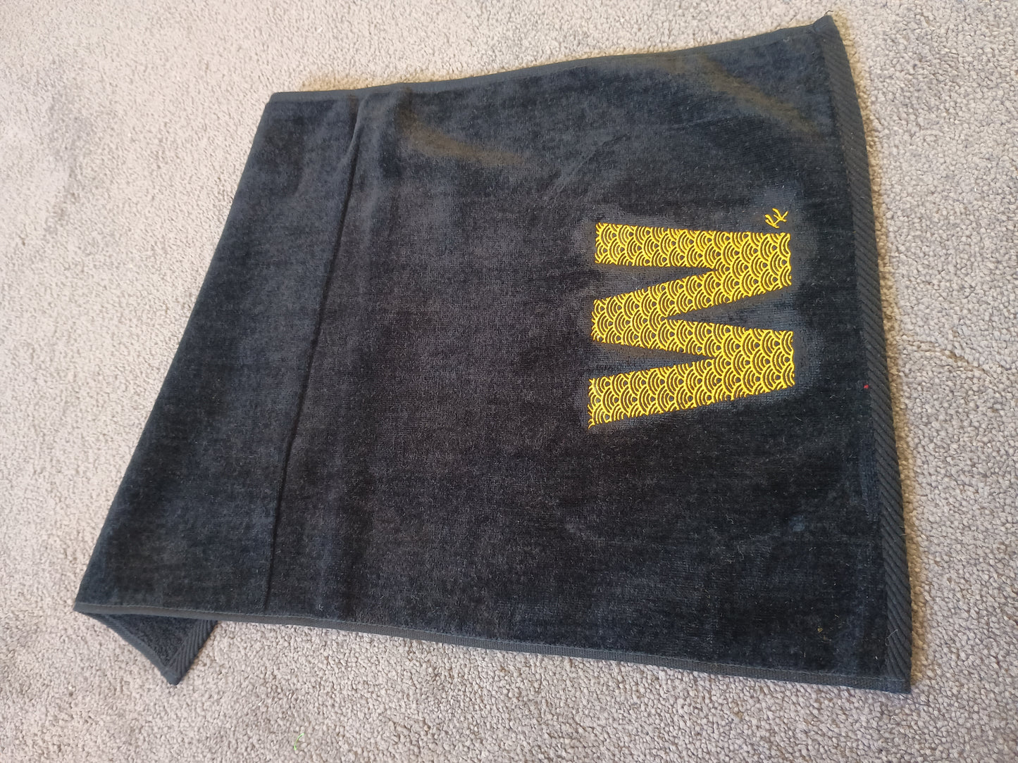 Seigaiha (W) Black Sports Towel